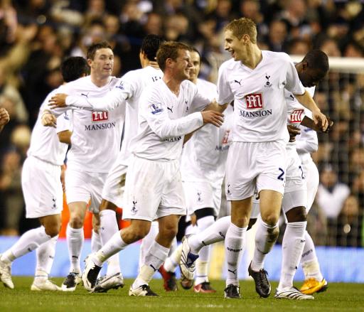 世体：巴萨为亚马尔制定了康复计划；与女友分手让其饱受困扰（世体：巴萨为亚马尔拟定康复方案；与女友分手令其深受困扰）