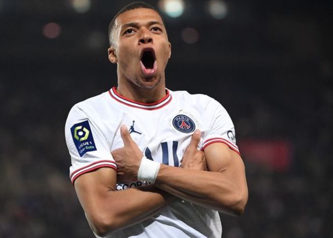 U22国足最新名单！王钰栋+蒯纪闻跳级，红牌后卫落选，冲击亚洲杯（国足U22大名单出炉：王钰栋、蒯纪闻跳级入选，红牌后卫无缘，剑指亚洲杯）