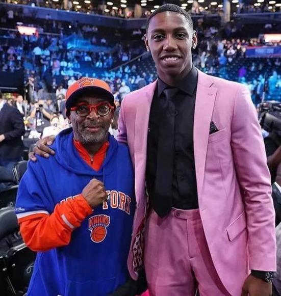 球迷：他这赛季真的开窍了（球迷直呼：他本赛季彻底觉醒了）