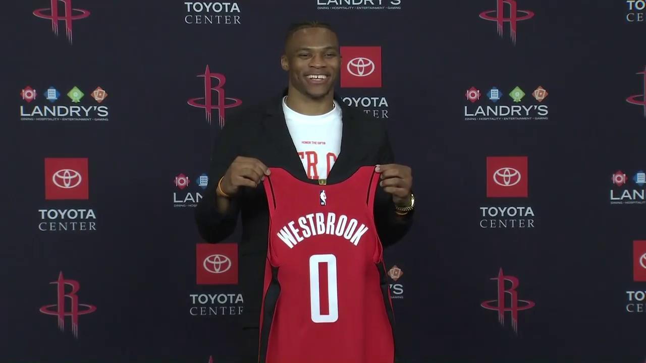 灰熊队记：埃迪并未再次受伤，目前仍受上场时间限制（灰熊随队记者：埃迪未再受伤，仍受出场时间限制）