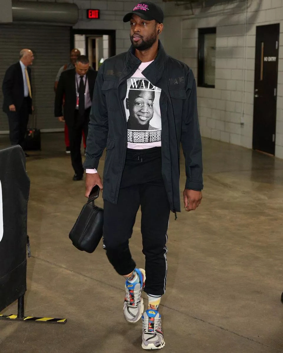 东体：河南球迷反思心态有点飘，俱乐部人士提到“大热必死”（东体：河南球迷自省心态有些浮，俱乐部人士称热门易翻车）