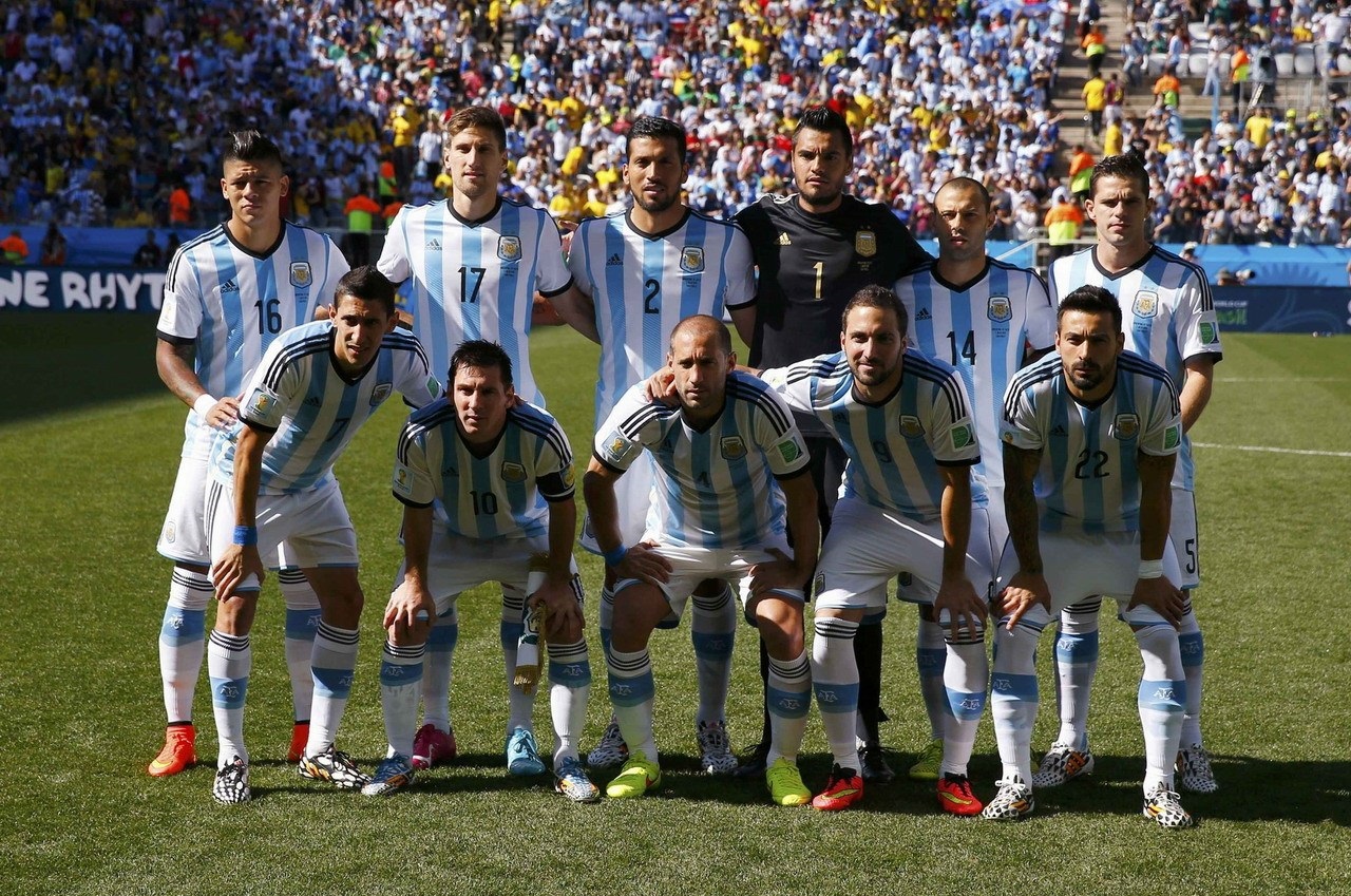 传闻：曼联和拜仁长期关注兰斯19岁中场马夏尔-蒂亚（据悉曼联与拜仁持续考察兰斯19岁中场马夏尔-蒂亚）