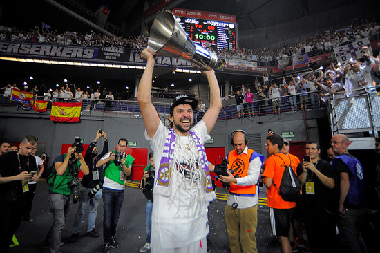 奥萨苏纳vs莱万特：布季米尔、博约莫首发，马修-瑞安、布吕吉出战（奥萨苏纳迎战莱万特：布季米尔、博约莫领衔首发，马修-瑞安与布吕吉出场）