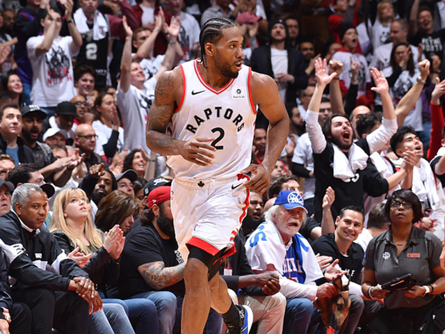 凤凰稳了？过去8次常规赛对阵跳伞蚁，凤凰7胜1负（交手有底气：凤凰近8次常规赛对阵跳伞蚁取得7胜1负）